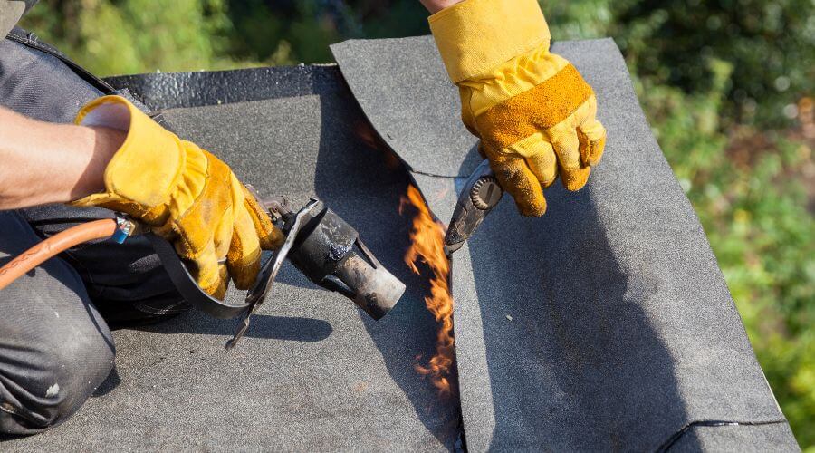 Professional gutter cleaning in Moscow, KS